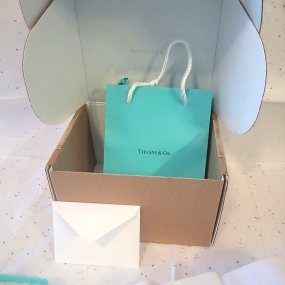 Tiffany &Co heart necklace 18 "😍 - Picture 10 of 13
